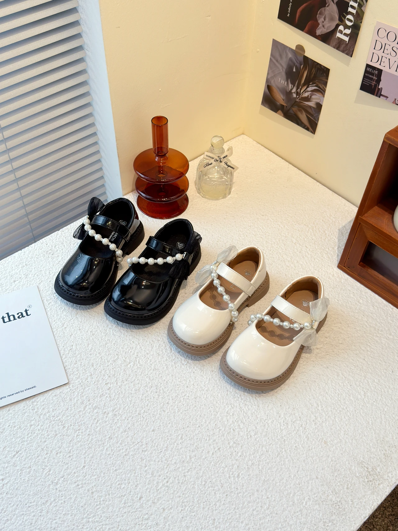 

Kids' Casual Shoes PU Leather Summer Shoes For Girls Pearl Bow Flat Bottom Anti-slip White Black Shoes Size 26-36