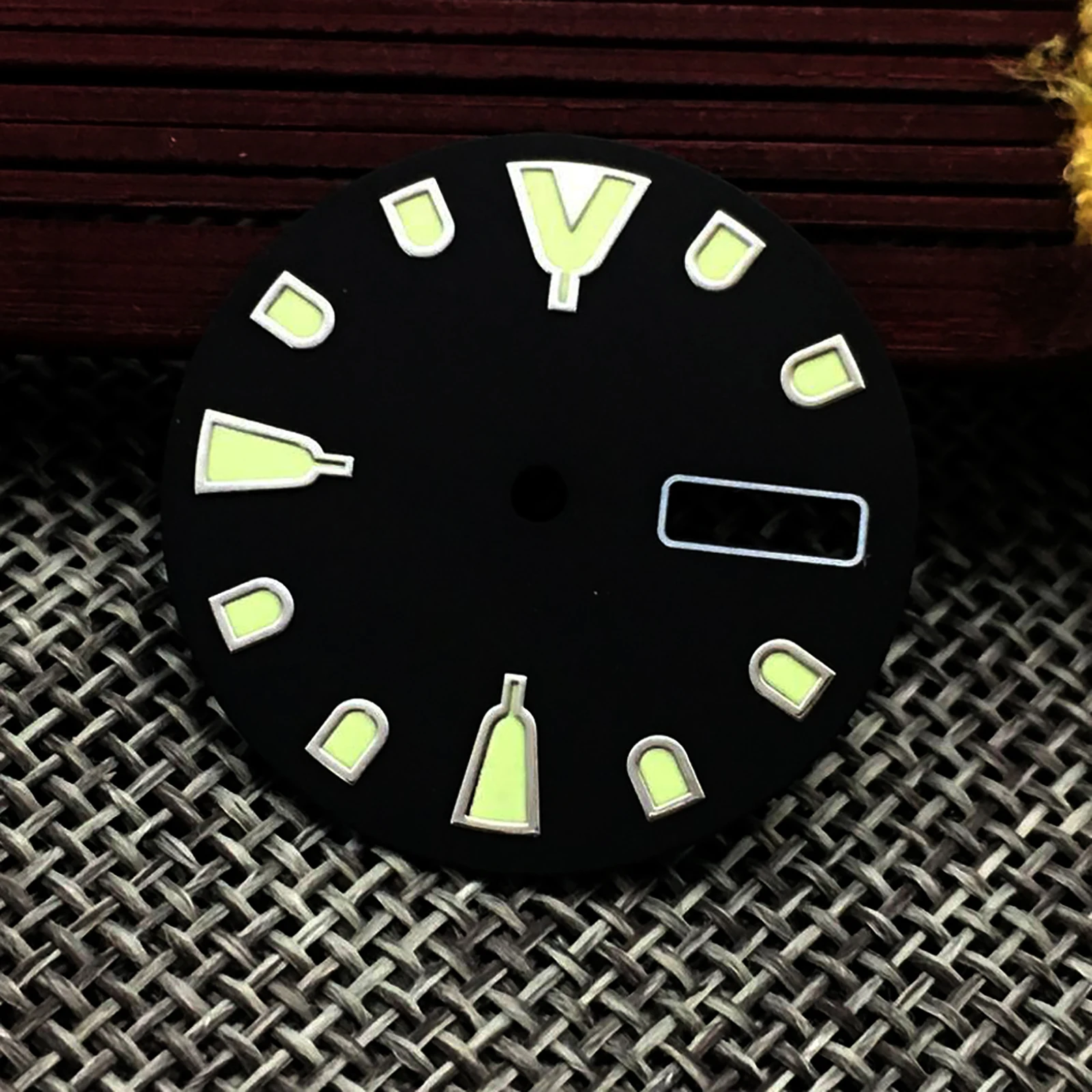 28.5mm Watch Dial for NH36 Movement C3 Green Luminous Double Calendar Dial Round Watch Face Accessories