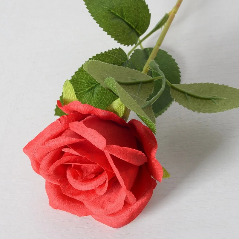 

100 Pcs Artificial Rose Flower Silk Roses Bouquet Real Looking Fake Roses for Home Wedding Centerpieces Party Decorations