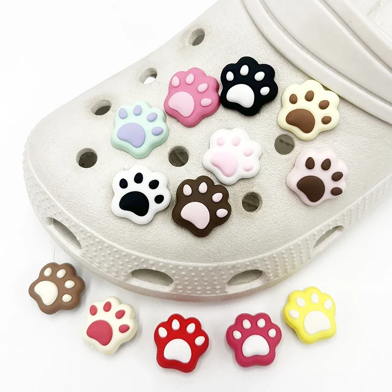 Mini griffe de chat en PVC mignon, breloques de chaussures, accessoires de sandales pour bracelets, décorations de chaussures, cadeau pour enfant, pinces à chaussures, badge, 1 pièce