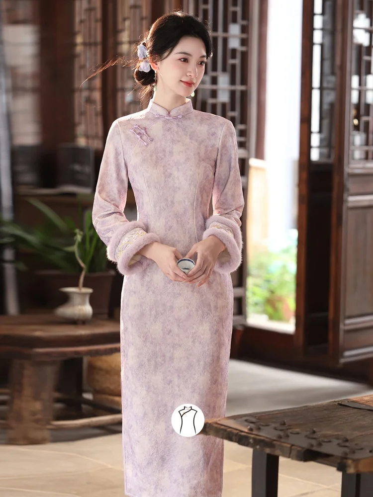 

Фиолетовое бархатное длинное ципао Dr Young: облегающее, в китайском стиле, новинка зимы, теплое, комфортное, с длинными рукавами, с цветочным узором