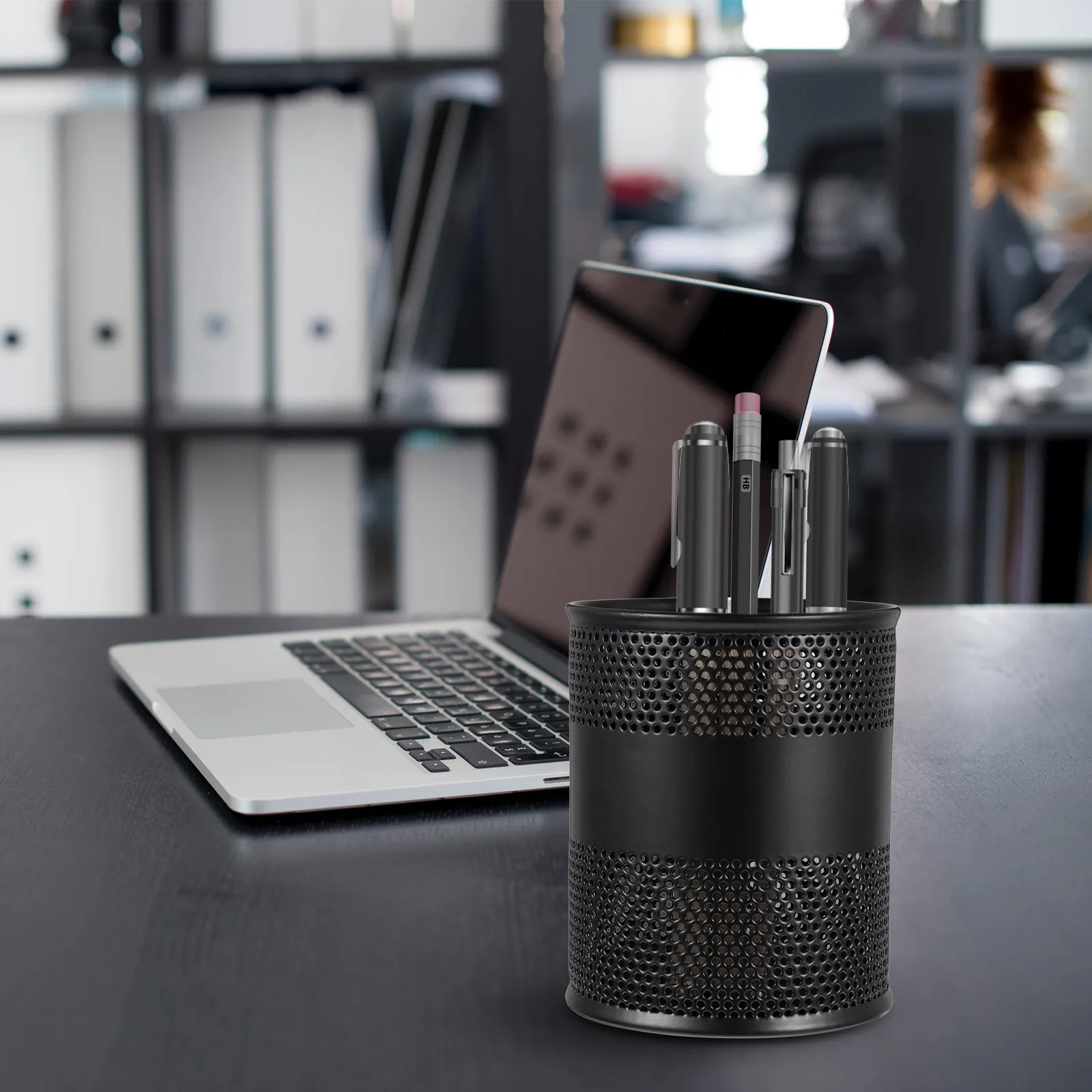 

1Pcs Rustproof Pen Holder Fine Workmanship Metal Round Brush Box for Desktop Storage Stationery Container Office School Supplies