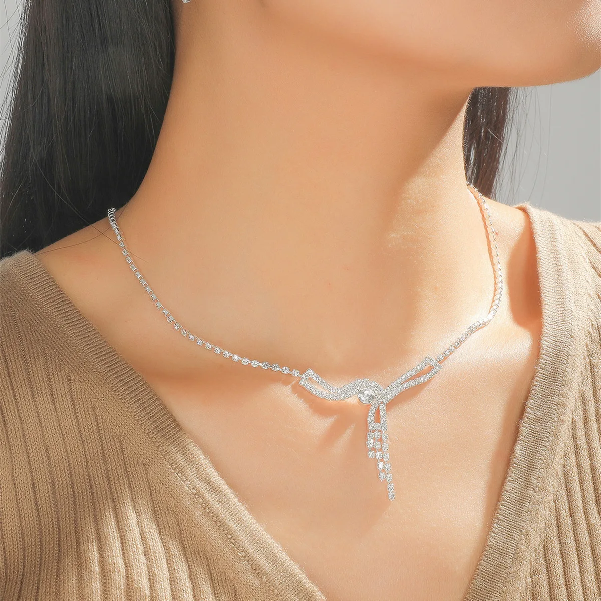 Foreign trade temperament necklace earrings two-piece set, fashionable cross-mirror rhinestone necklace earrings set, bridal acc