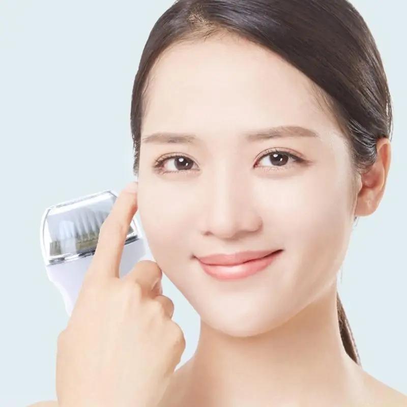 D0AB Ultrasonic for Facial Cleansing Brush Deep Cleaning Rotating Face Scrubber 4-speed Electric Cleanser Device Easy to Use