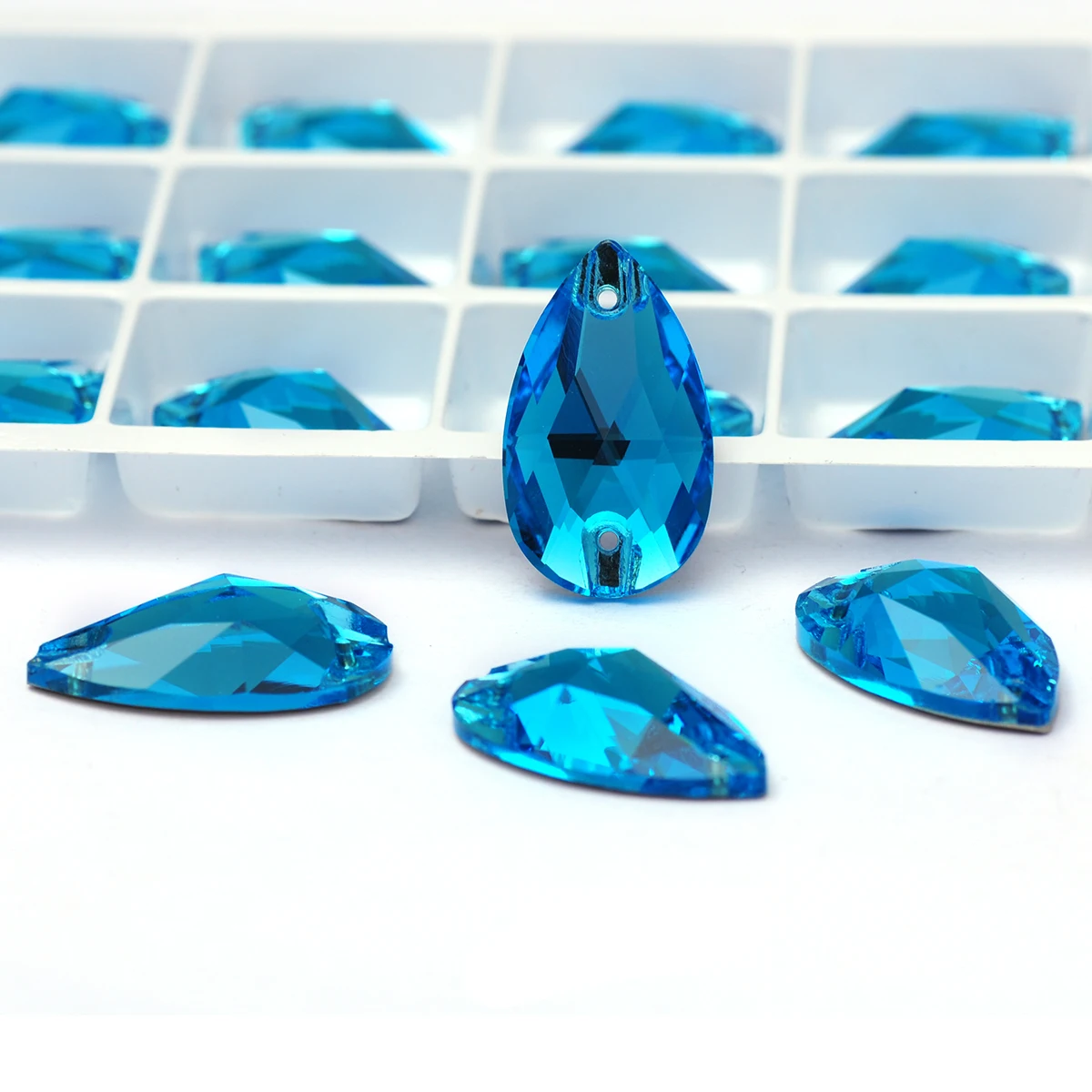 Aquamarin-Glas-Kristall-Strasssteine zum Aufnähen, Flache Rückseite, DIY-Nähzubehör für Kleidung, Schmuckherstellung, Taschendekoration – Detail 4