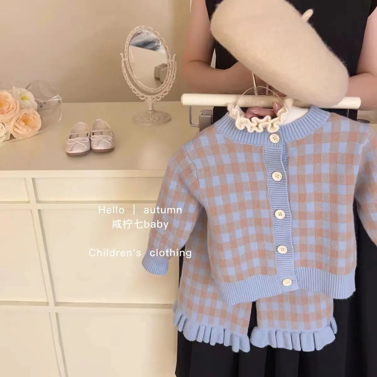 

Girls Knitted Checkered Set 2024 Autumn New Childrens Sweater Cardigan Pants Three-Piece Set