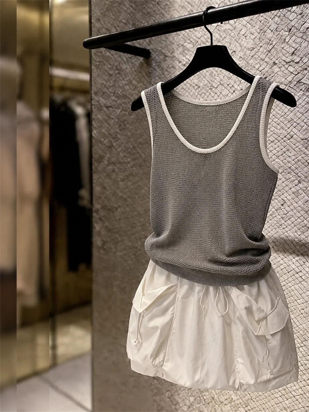 

Korean Style Commute Slim Fit Base Layer Tank Top No Sleeve Knitted Casual Summer Fashionable Vest Design Sense Outerwear