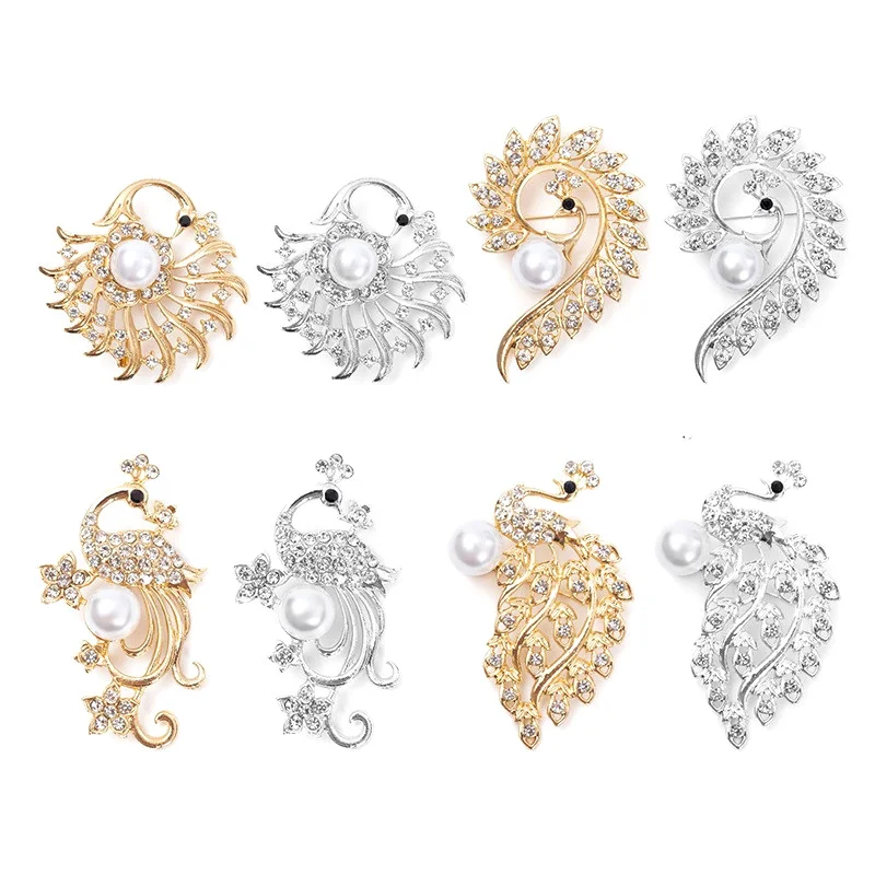 1PC Crystal Peacock Animal Corsage Banquet Decoration Women Scarf Brooch Pin Jewelry