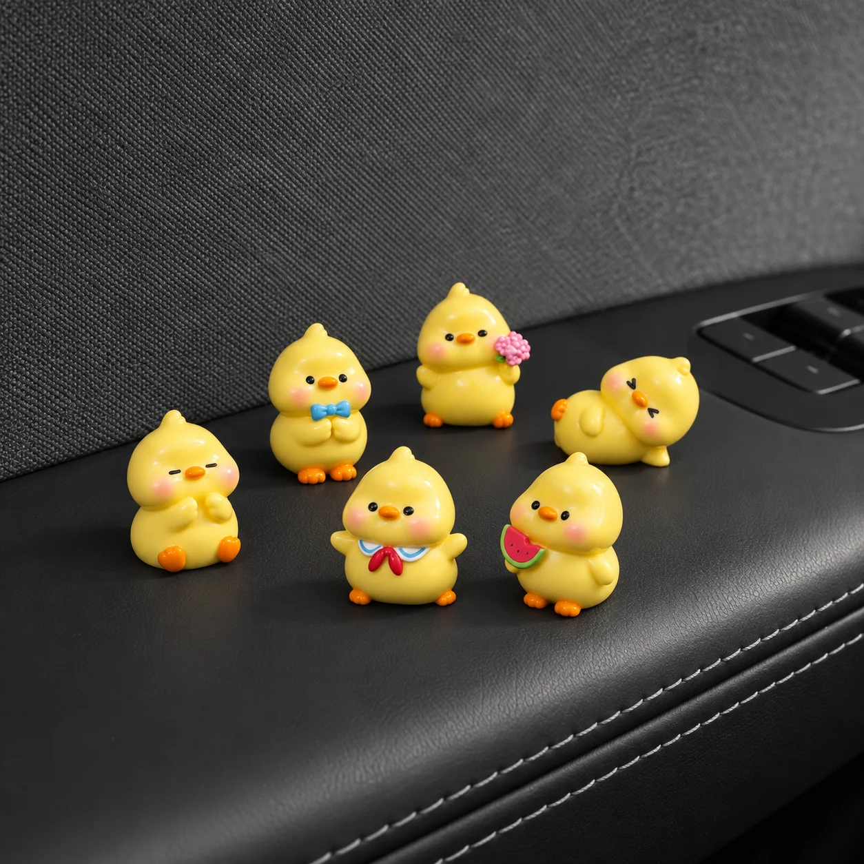 6PCS Cute Yellow Duck Car Dashboard Ornaments Mini Duck Figurines Set Cartoon Car Interior Decoration Accessories