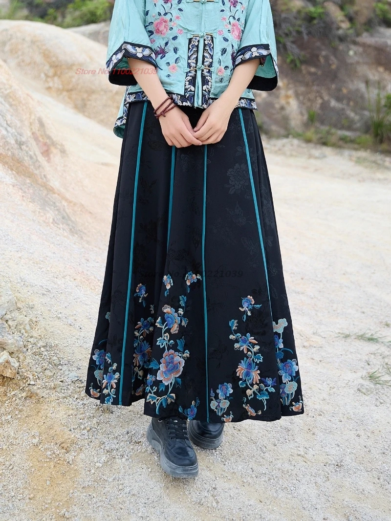 2025 китайская винтажная этническая юбка с цветочной вышивкой, традиционная атласная жаккардовая юбка с эластичной резинкой на талии, ретро-трапеция, народная юбка