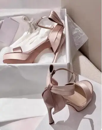 

Champagne Black Silk One Line Open Toe Platform Butterfly-knot Back Sandals Ladies Cover Heel Thin Heels Banquet Dress Shoes
