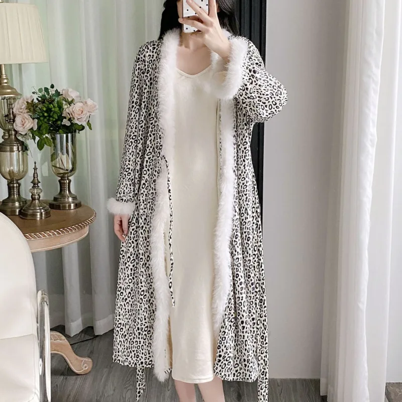 2025 Autumn Winter Women Sexy Warm Thick Leopard Island Velvet Long Sleeve Casual Comfortable Loose Nightgown Sleepwear Pajamas