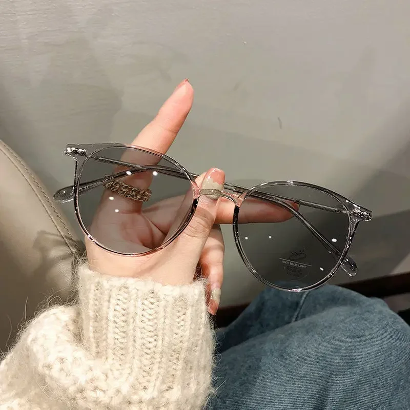 Ultraleichte photochrome Myopie-Brille für Damen, runder Rahmen, Herren-Farbwechselbrille, modische Nahsichtbrille, Anti-UV – Detail 9