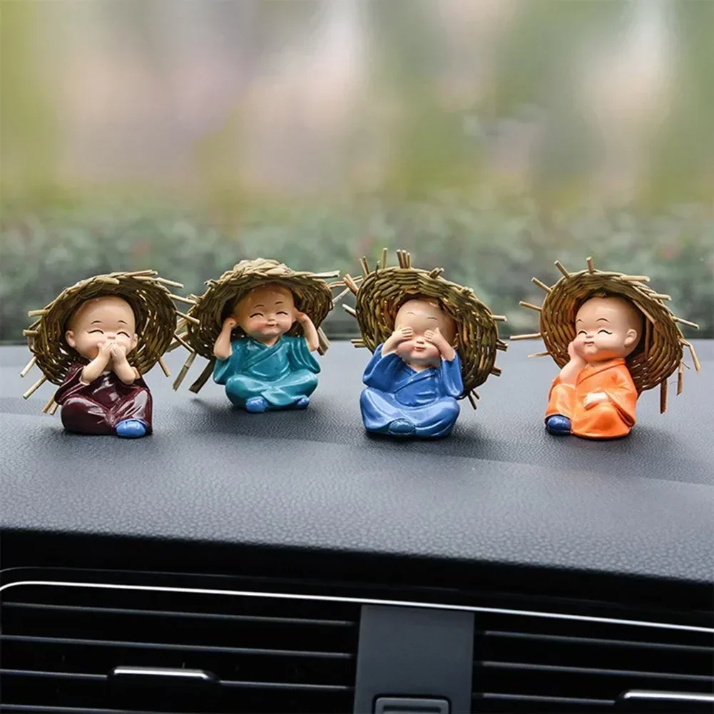 1/4PCS Lovely Little Monk Car Decoration Resin Crafts Little Cute Small Monks Home Car Living Room Decoration Child Gift