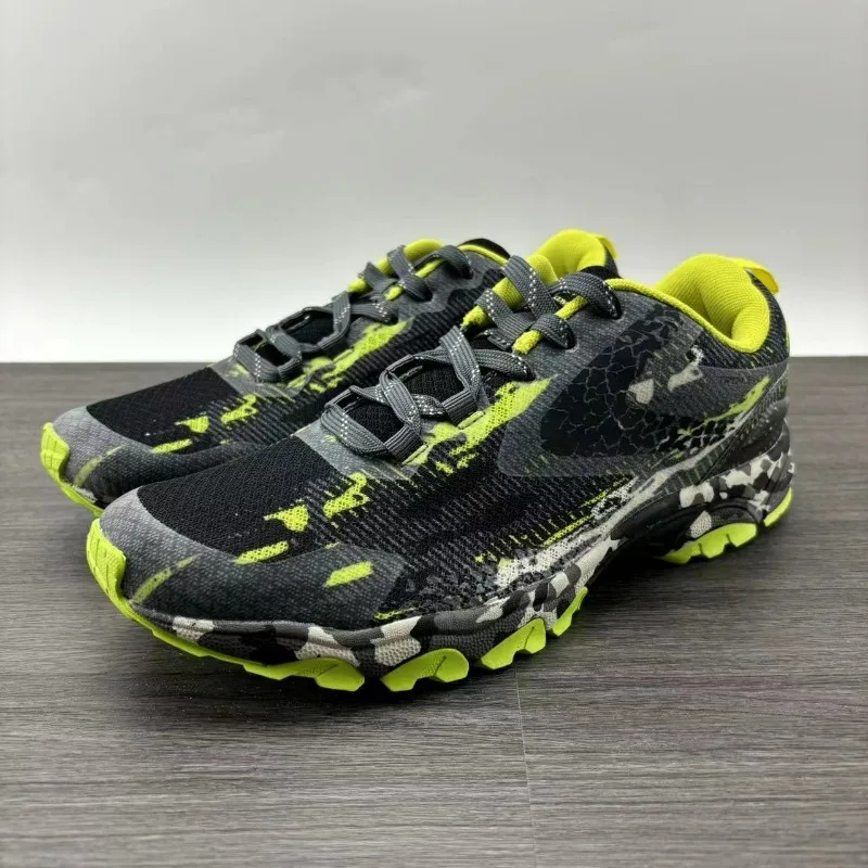 2025 جديد درب احذية الجري الرجال أبيض أسود أحذية رياضية رجالي مصمم المشي الركض حذاء أعلى جودة حذاء للجيم في الهواء الطلق