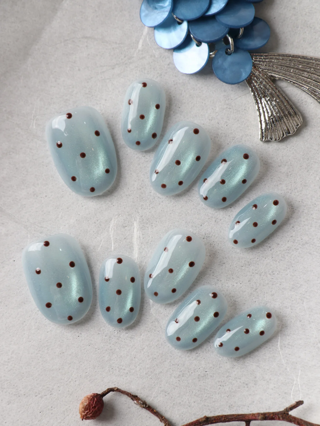 10Pcs Press on Nails Blue Cat's Eye Short Polka Dot Office Dailywear False Nails Artificial Nails Kit Nail Art DIY