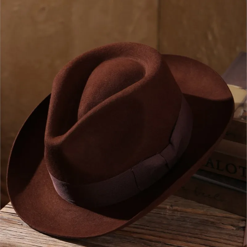 A wide-brimmed woolen suit with hard felt hat and top
