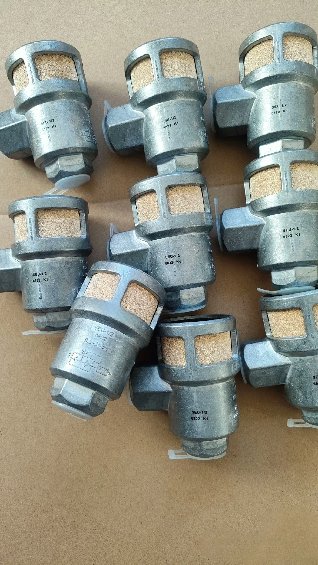 FESTO ‎SEU-1/2 6822 SE-1/2-B 9688 SE-1/4-B 9686 SEU-1/4 6753