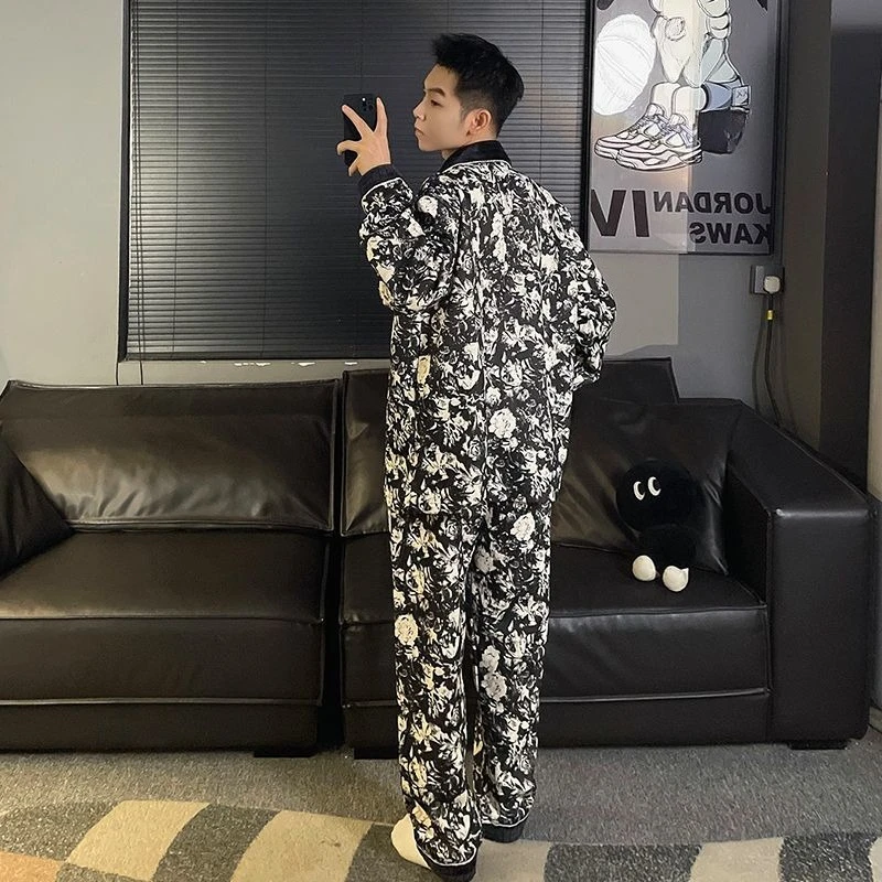 2026 بيجامة رجالية من القطن الهوائي الدافئ للشباب ومتوسطي العمر طقم ملابس للاستلقاء 145 كجم سترة ساندويتش قطن شتوي مقاس كبير ملابس داخلية