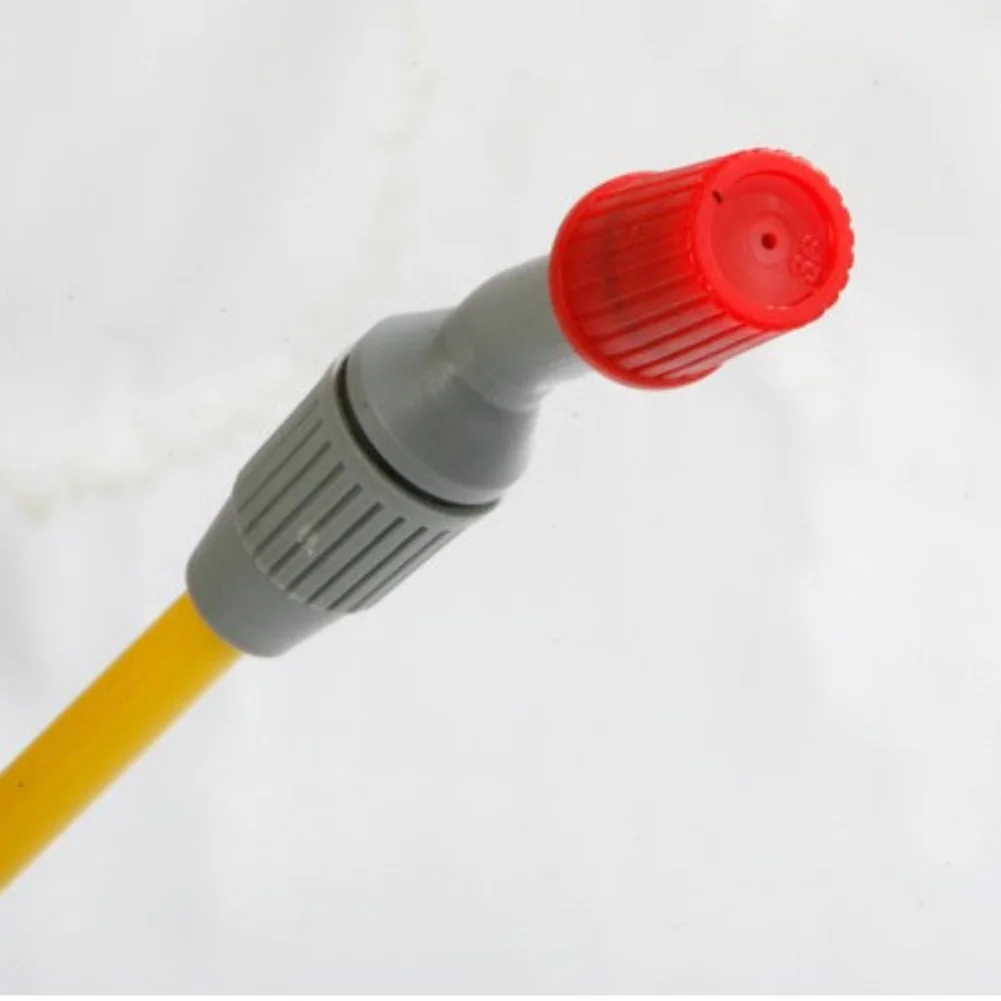 

Набор из 4 регулируемых распылительных насадок для садового шланга и системы орошения. Используйте эстелирующий индивидуальный поток воды для наружного применения.