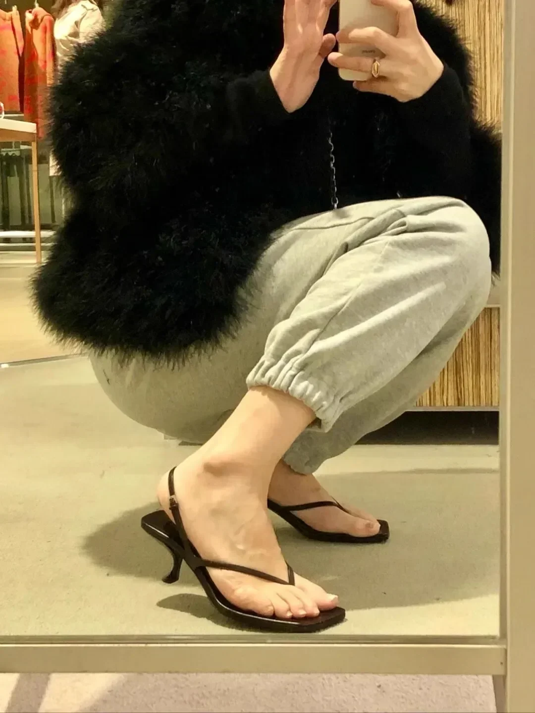 Retro Eckige Zehenpartie Clip-Toe Sandalen mit Kitten Heel und Rückenriemen in Braun, Schlichter Französischer Stil, Sexy Modische Damenschuhe für Sommer und Freizeit – Detail 10