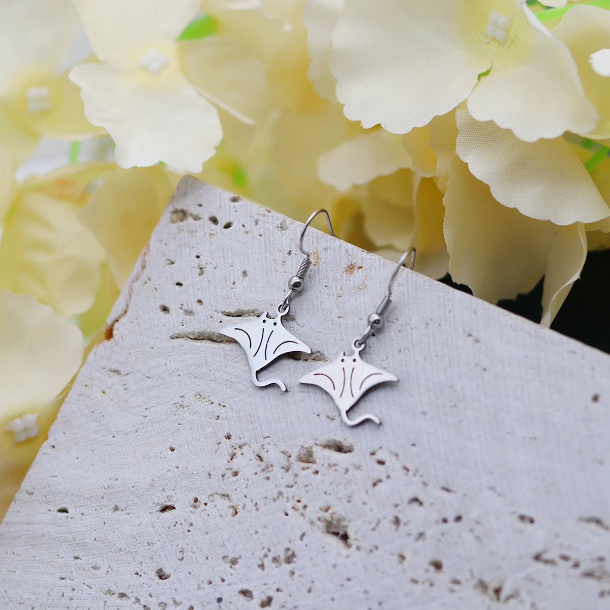 Kinitial Manta Stainless Steel Earrings For Women Girls Dangle Drop Earring Sea Ocean Animal Pendant Fashion Jewelry