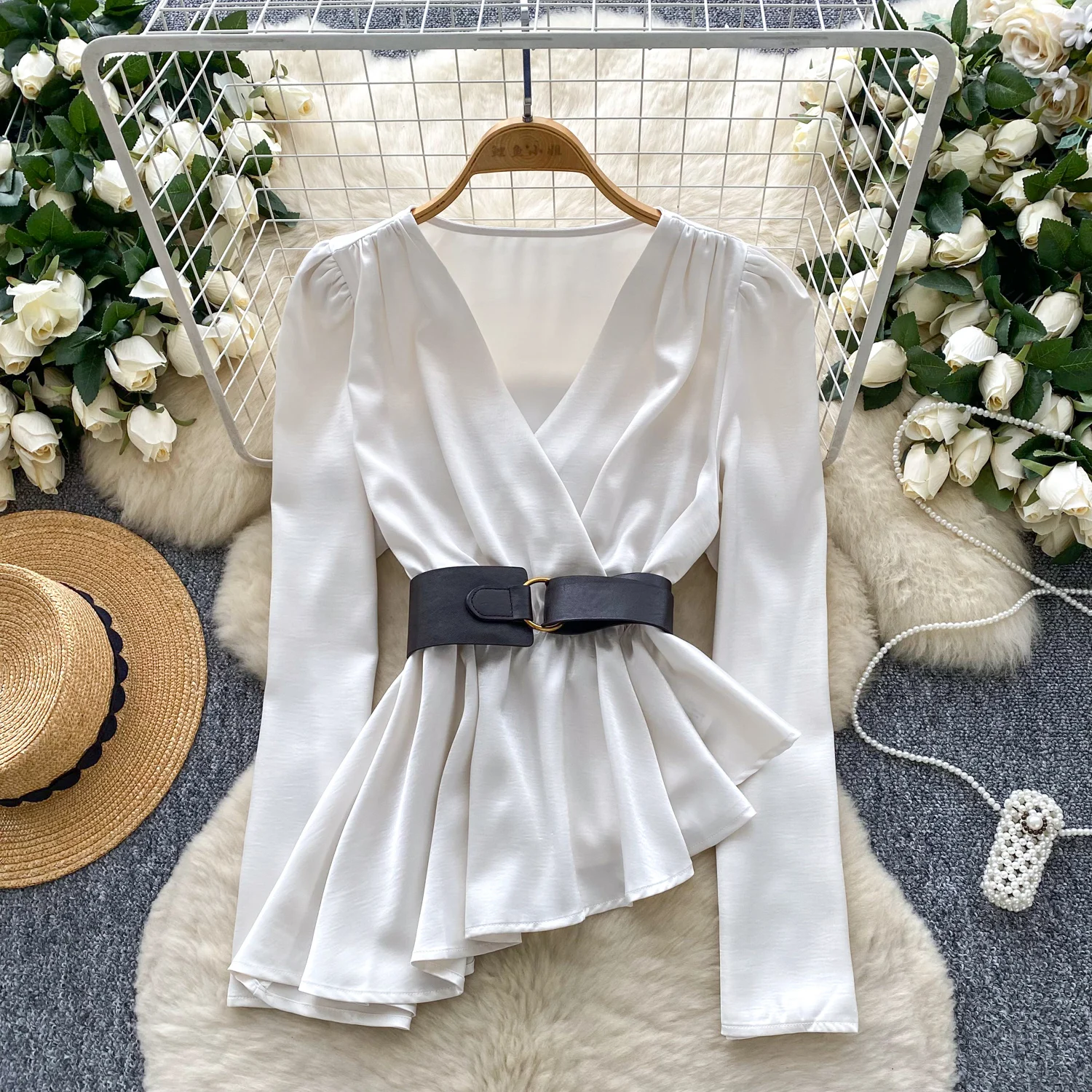 النساء الشتاء الحرير الحرير غير المتماثلة بلايز قمصان سيدة حزام خصر Sexi بلوزة الإناث الخريف عشاء رسمي مأدبة OL مكتب القمم