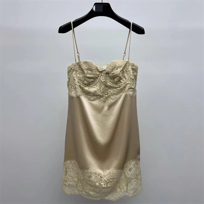 Picture 4: Women's dress New lace patchwork mini dress for spring 2026 Sexy backless suspender dress Sleeveless party dress short dresses