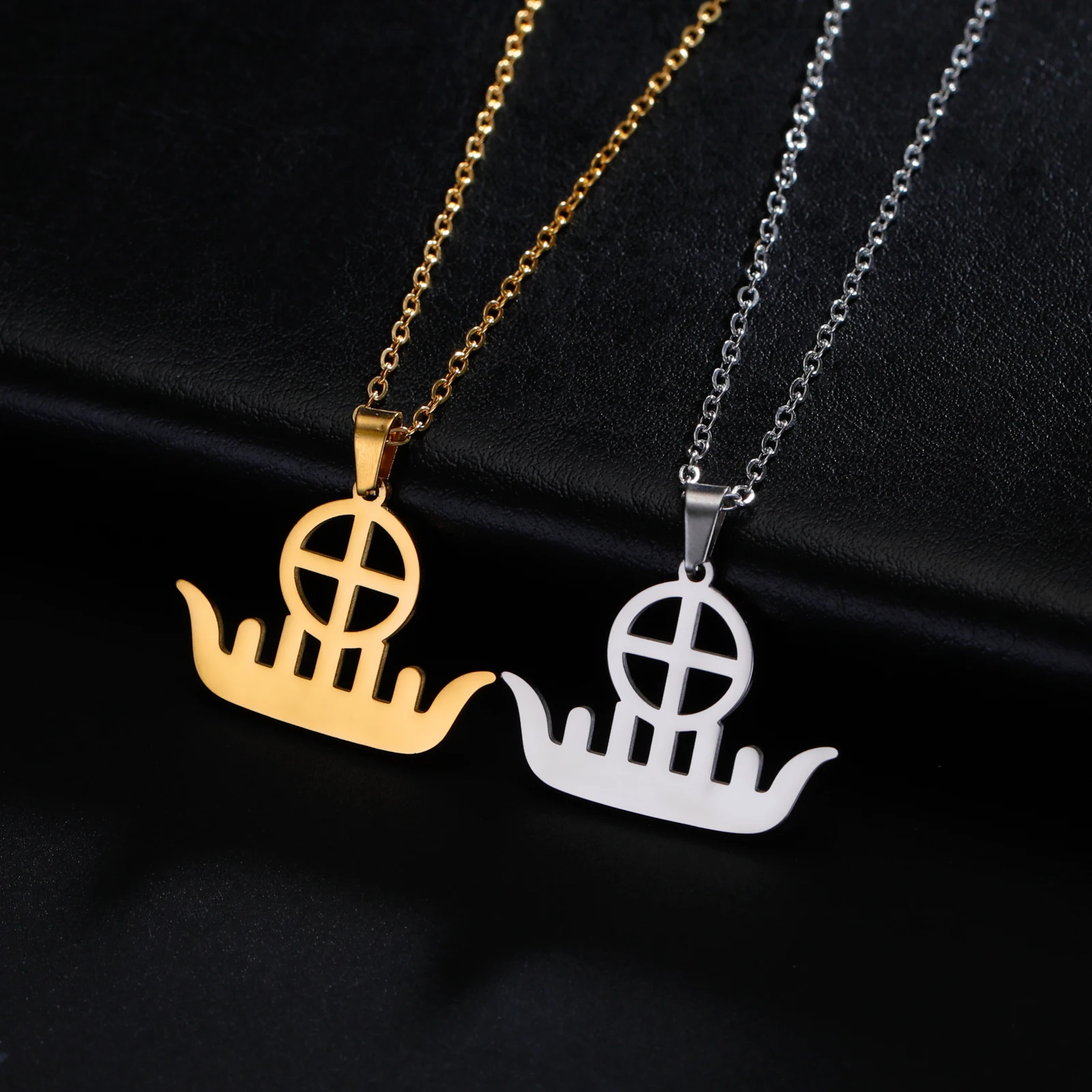 Skyrim Sun Cross and Ship Pendant Stainless Steel Necklace Men's And Women's Fashion Guardian Scandinavian Navigation Jewelry