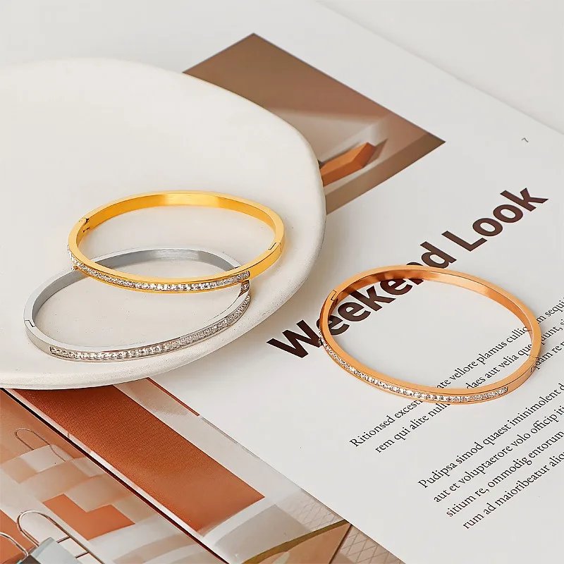 

Titanium steel bracelet with high-end feel, Ins niche design, simple and cool style, Korean version with personality