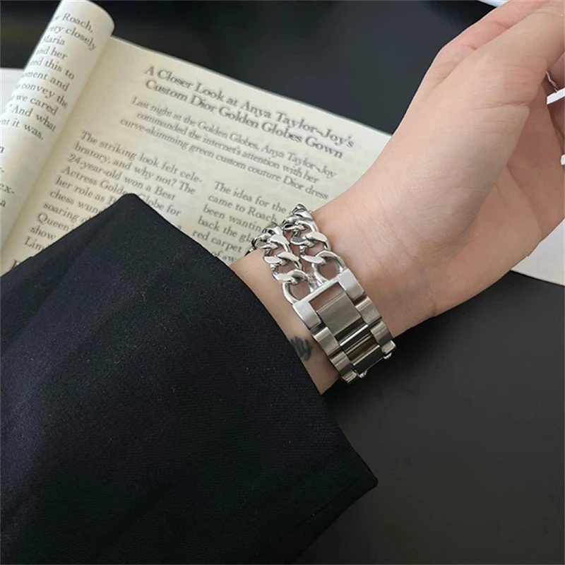 Luxury Stainless Steel Strap for Apple Watch Band 44mm 42mm 45mm 41mm 49mm 38mm 40mm Metal Chain for iWatch Series 9 8 se 7 6 5 image 5