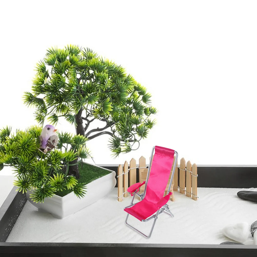 

2Pcs Folding Beach Chairs Realistic Plastic Portable Seats for Dollhouse Mini Furniture Craft Decoration