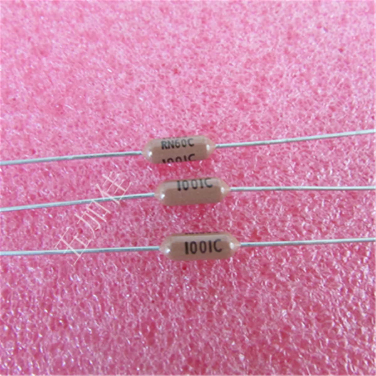 

50PCS/CMF-60 RN60C1001C 1K 0.25% 1/2W metal film resistor from the United States