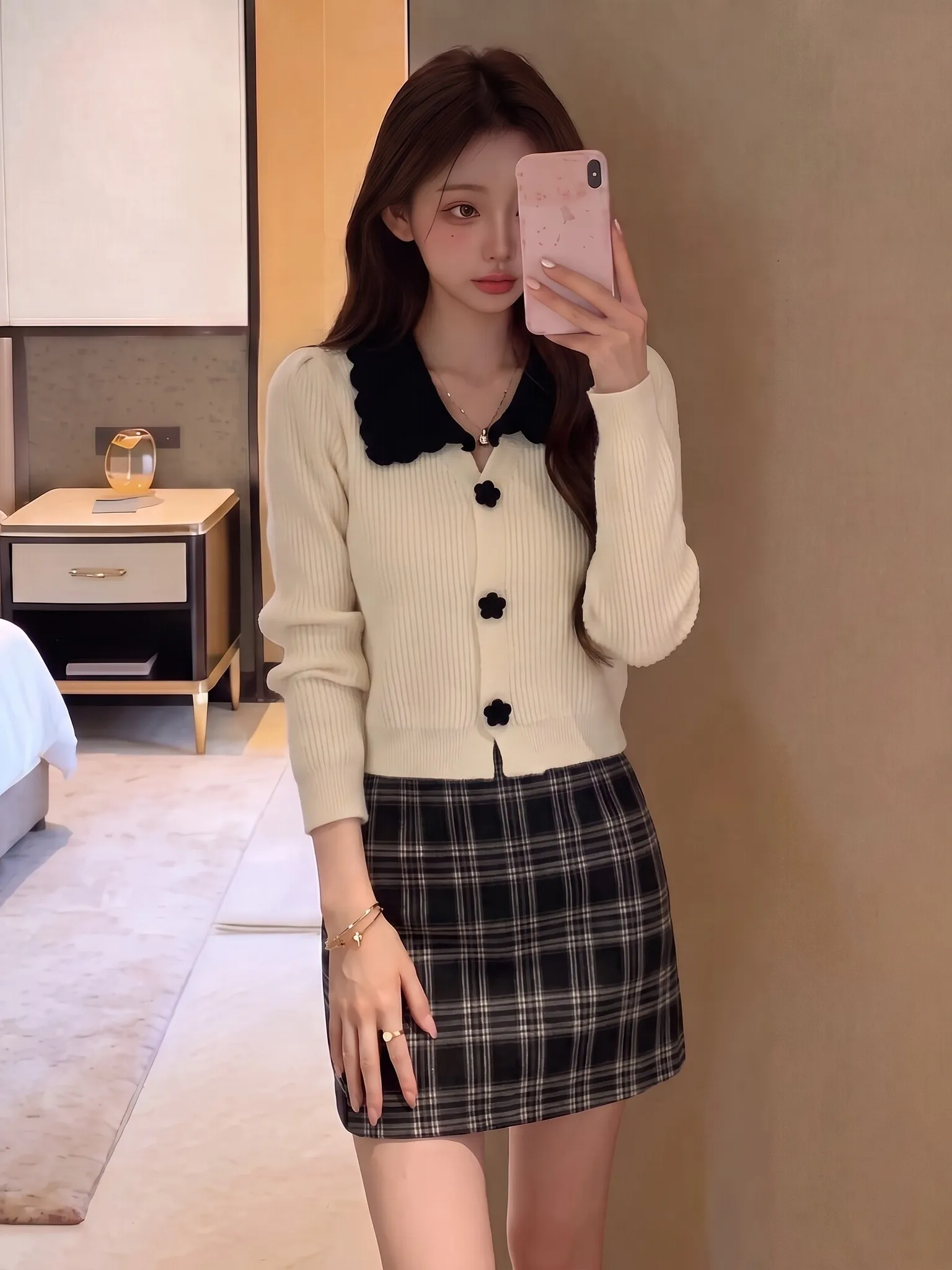plus Size Knitted Hollow out Doll Collar Cardigan Women's Outerwear Autumn Floral Button Slimming Top Korean Style