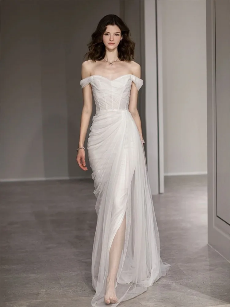 

Slit design white gauze pleated toasting lawn banquet dress