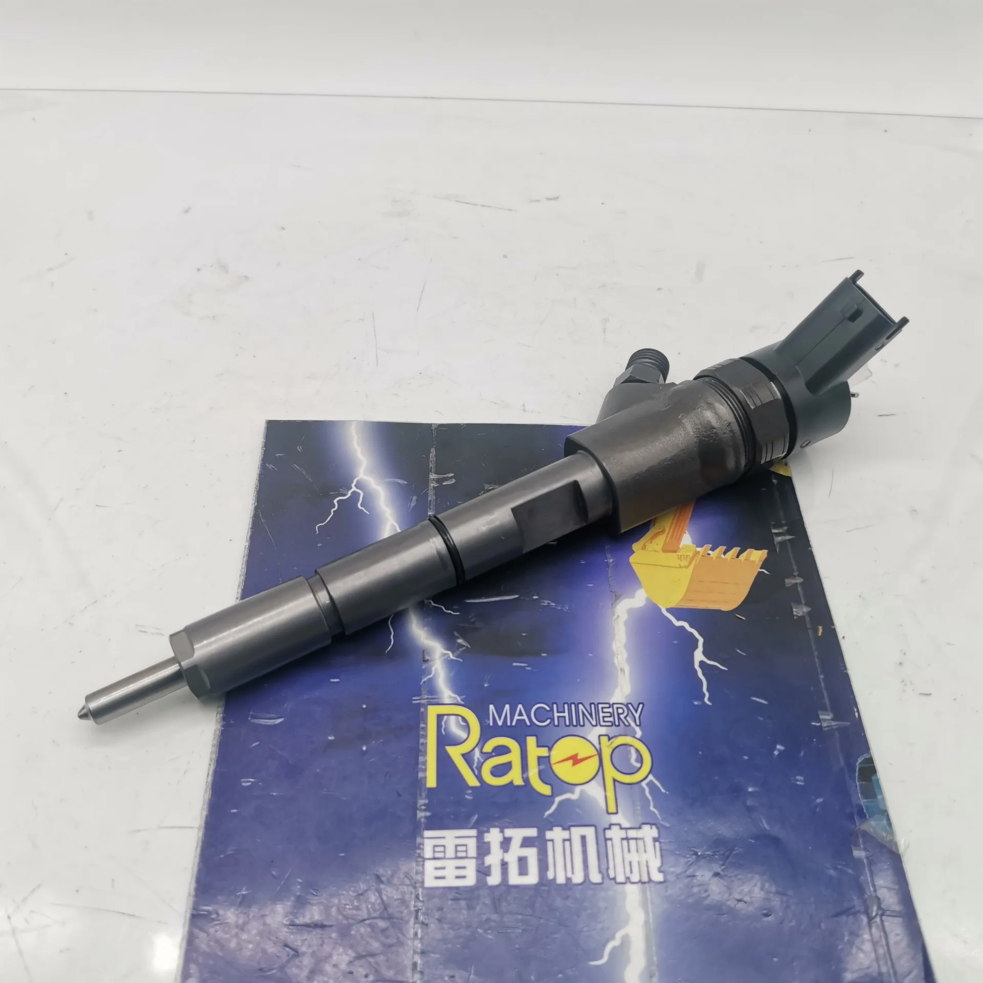 Excavator Accessories PC130-8 4D95 Electronic Injection Nozzle 6271-11-3100 0445110307