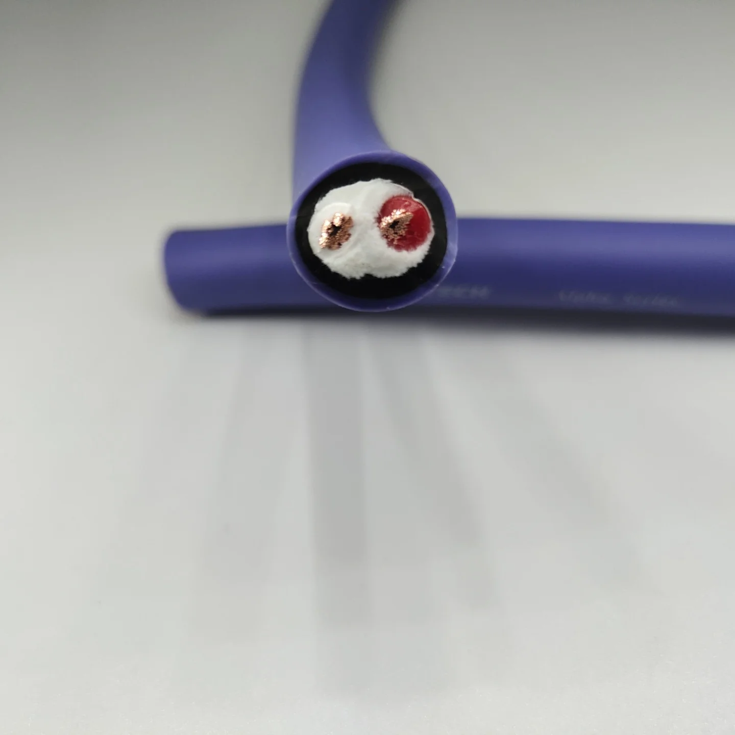 Darmowa wysyłka nowa japonia Furutech FS-α36 Alpha serii DIY 2 rdzeń OCC czystej miedzi przewód głośnikowy DIY uaktualnić audio luzem kable