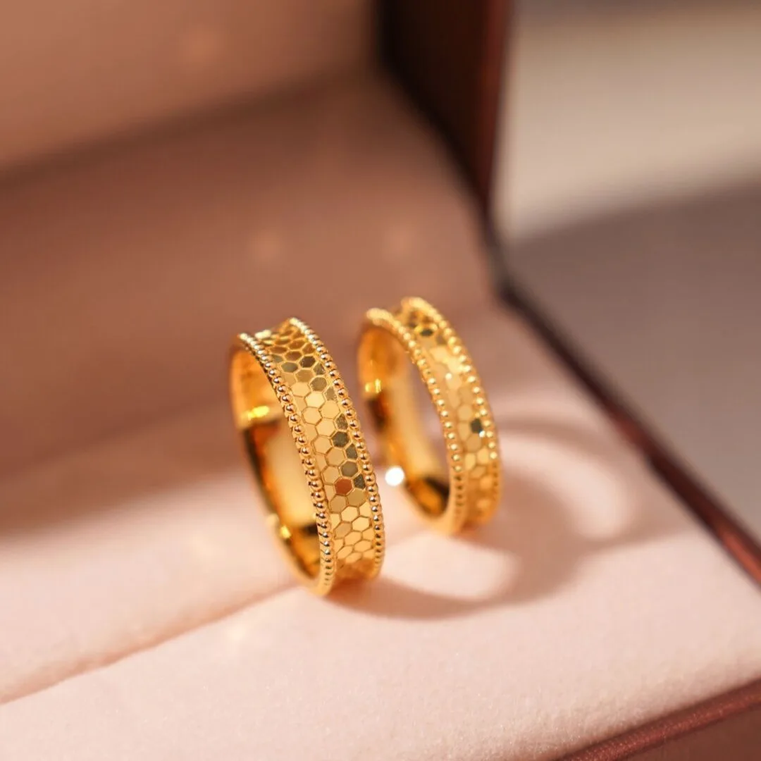 

Pure Gold Color Shine Honeycomb Ring for Couple Wedding Ring Women Men Real Dubai Sand Gold Trendy Lover Rings Fine Jewelry