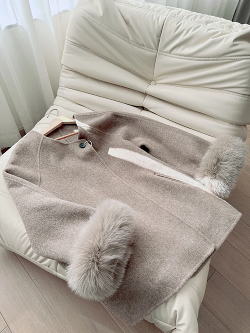 معطف صوف مزدوج الوجه من إيلي مع ياقة فرو وتصميم فضفاض وياقة مفتوحة للنساء الشابات