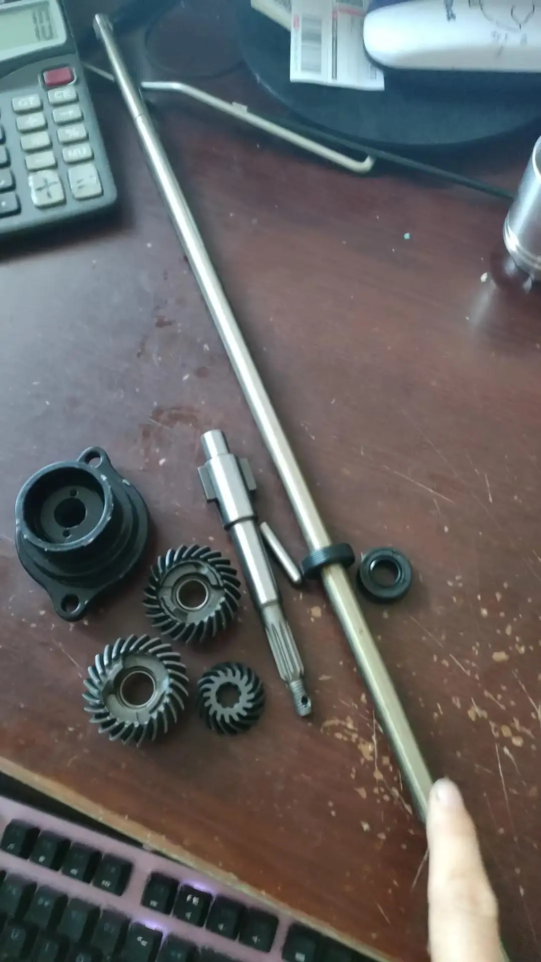 Original HANGKAI 4 Stroke 7HP Outbord Engines Motors Spare Parts Gears, Propeller Shaft,Gearbox Cover Assembly,Rotating Shaft
