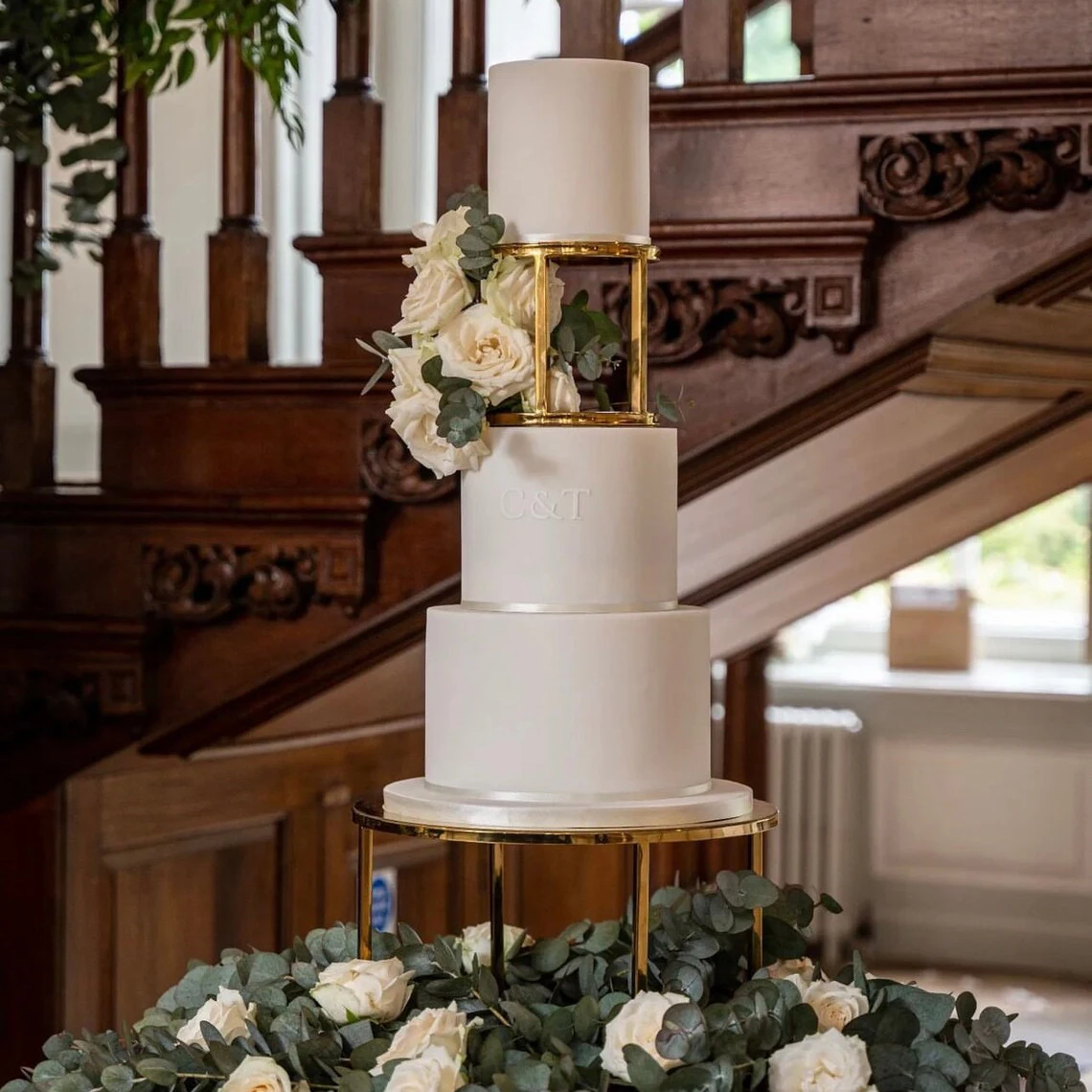 Goldene Hochzeitstorte steht Zylinder Valentinstag Geburtstag Kuchen Dekoration – Detail 3