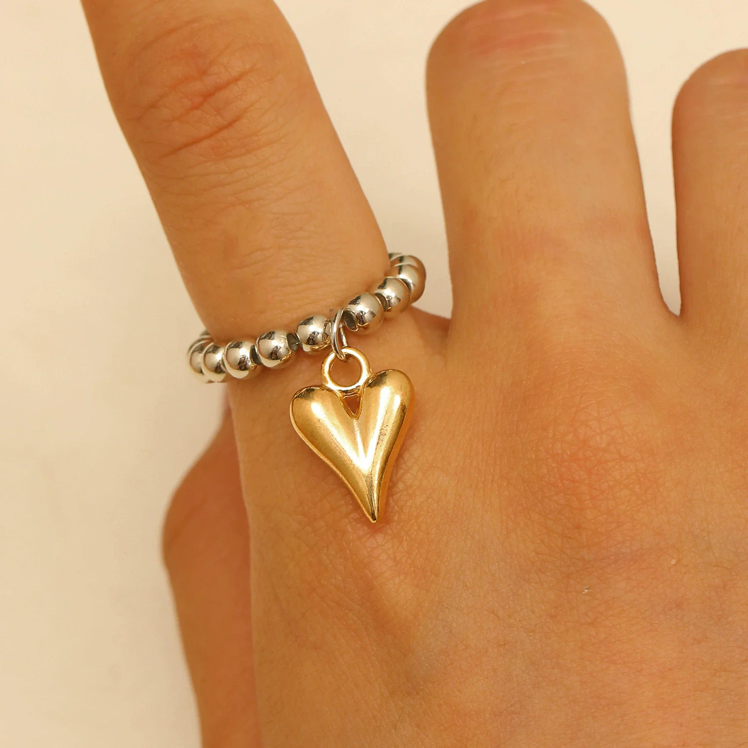 Vintage Originality Handwork String of Beads Elastic Rope Love Heart Pendant Rings for Women CCB Round Bead Rings Jewelry Gifts