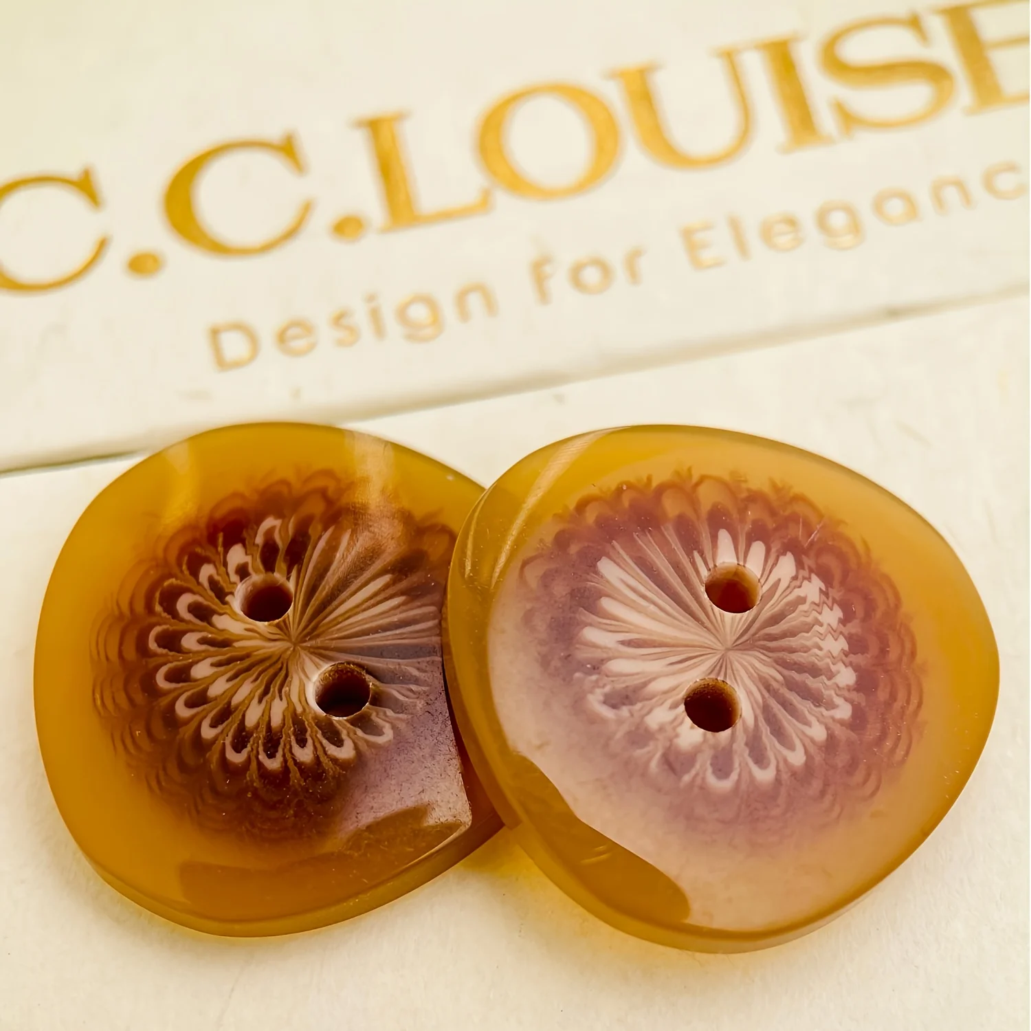 10-Pack 24mm Brown Jelly Resin Buttons - Triangular Flower Design Vintage Coat Buttons for Shirts, Suits & Cardigans