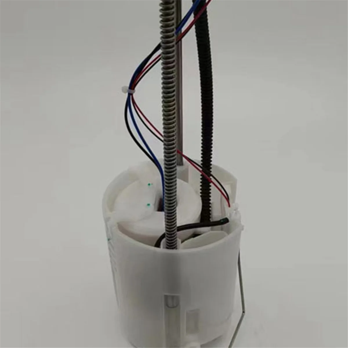 Rakitan Pompa Bahan Bakar Mobil 1760A249 untuk Mitsubishi Montero Sport Pajero Sport 2008-2018 MD181496 1760A318 1760A398 1760A383