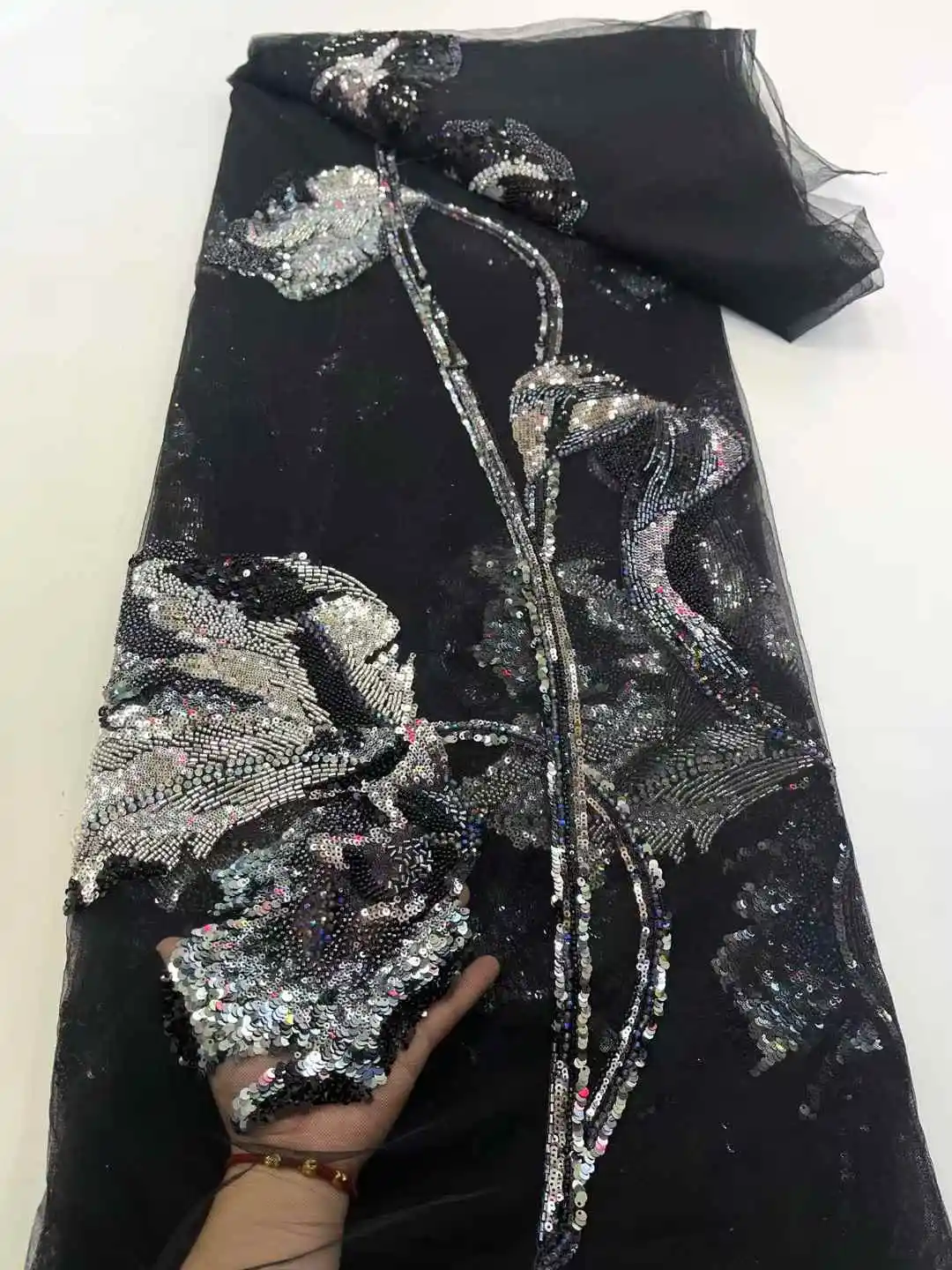 

2025 African French Nigerian High End Tulle Lace Fabric With Beads Sequins Embroiderg Mesh for Wedding Party Bride Sewing Dress