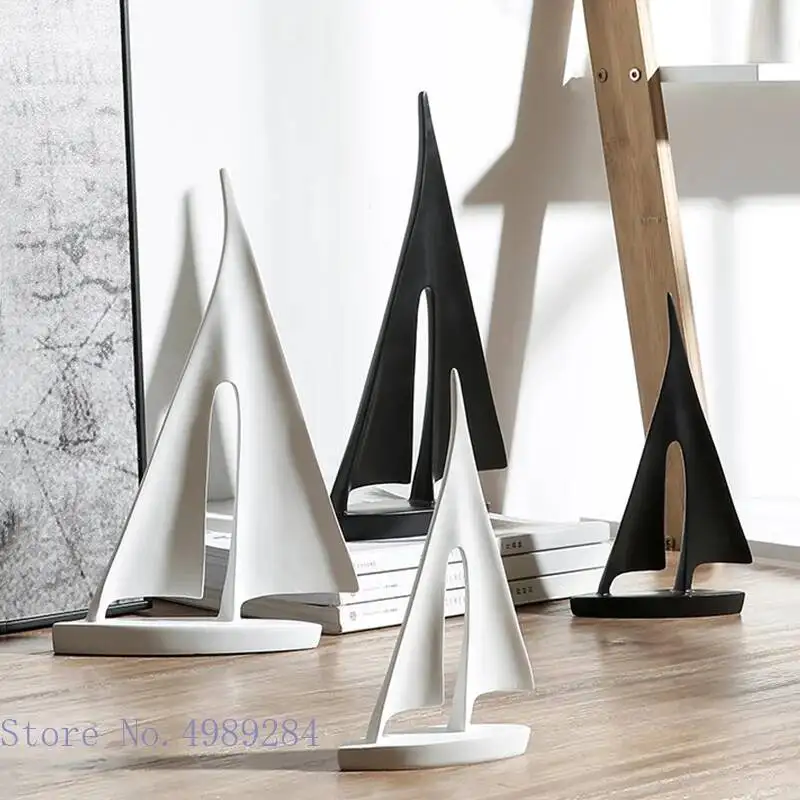 Creative resin crafts ornaments sailboat ferry triangle abstract Hollow out Golden handicraft furnishings Home Decoration