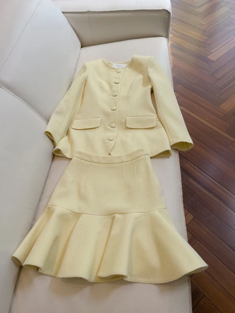 

Retro Yellow High Waist Skirt Commute Set Women's Faion Ensemble Warm Long Sve Button up Casual Wear