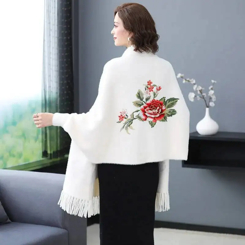 

Элегантное пальто из искусственной норки в китайском стиле с вышивкой и цветами, накидка с крыльями летучей мыши, модная женская осенне-зимняя шаль, праздничное платье, пончо