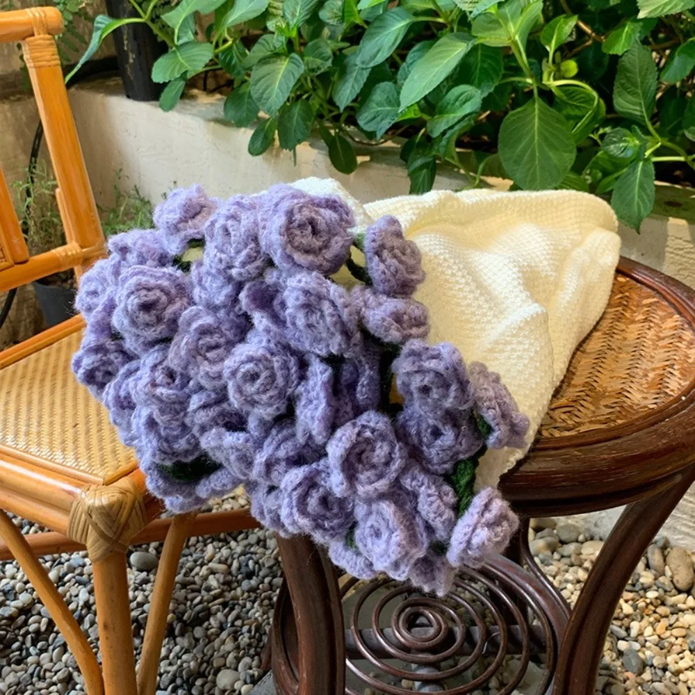 Handmade Gift Crochet Rose Bouquet Blanket Finished Soft Rose Nap Blanket Fashion Flower Hugging Blanket Valentine's Day
