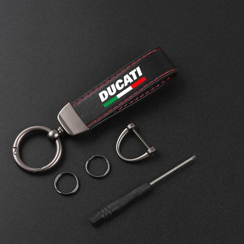 High-end leather motorcycle keychain horseshoe buckle jewelry For Ducati 796 795 821 Monster 696 400 Accessories